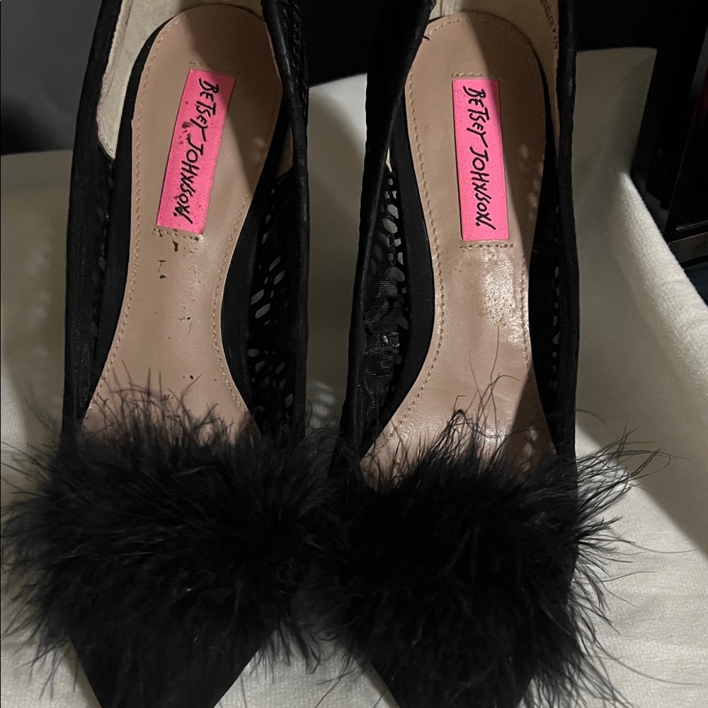 Betsey Johnson Black Feathered Heels